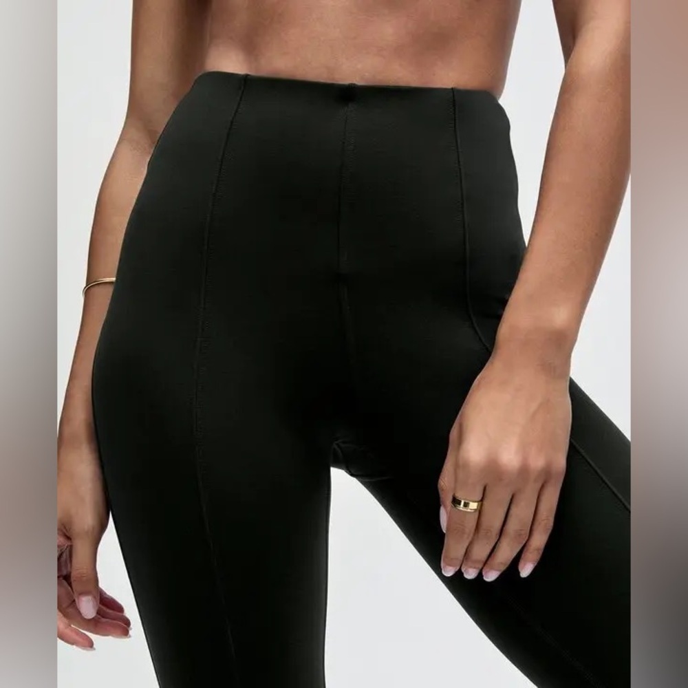 Lululemon SmoothCover Back Cutout HR Tight 28” Womens Size 12 Blackened Pine NWT - Picture 3 of 9